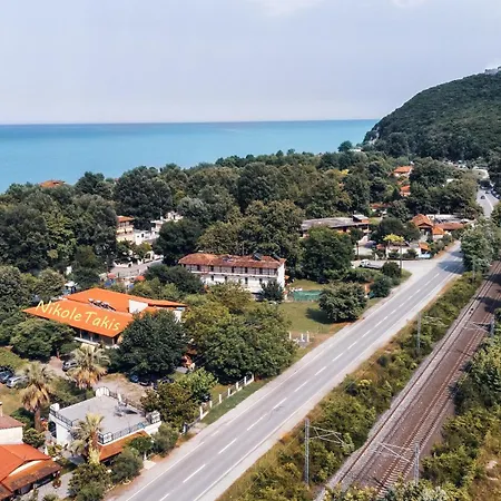 Nikoletakis