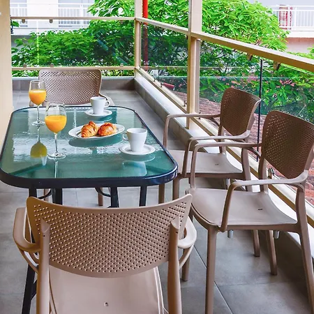 Apart-hotel Nikoletakis *